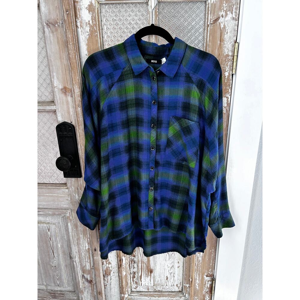Women BDG Oversized Batwing Flannel Shirt. Size S, Blue